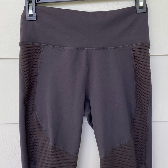 Fabletics Pants - Demi Lovato Fabletics Grey Mesh Grey Small